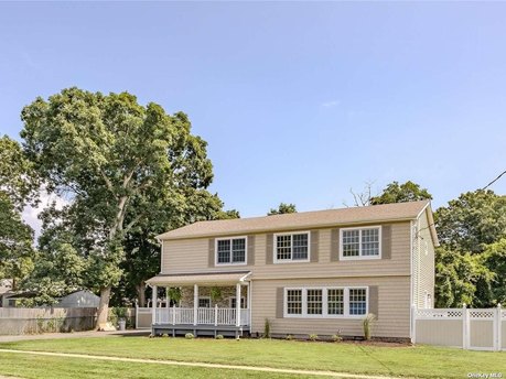 Enjoy Amazing Waterview Sunsets from this Beautifully Renovated - Beach Home for sale in Center Moriches, New York on Beachhouse.com