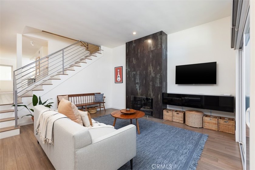 Welcome Home to 1030 Palo Verde Ave, Long Beach, CA 90815. This - Beach Condo for sale in Long Beach, California on Beachhouse.com