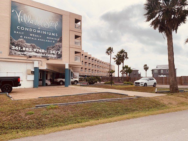 Deal of the year!! Seller wants to sell yesterday. Cash only, no - Beach Condo for sale in Corpus Christi, Texas on Beachhouse.com