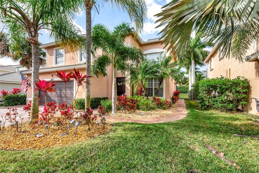 Discover this charming 3br/2.5ba home that offers a private - Beach Home for sale in Vero Beach, Florida on Beachhouse.com