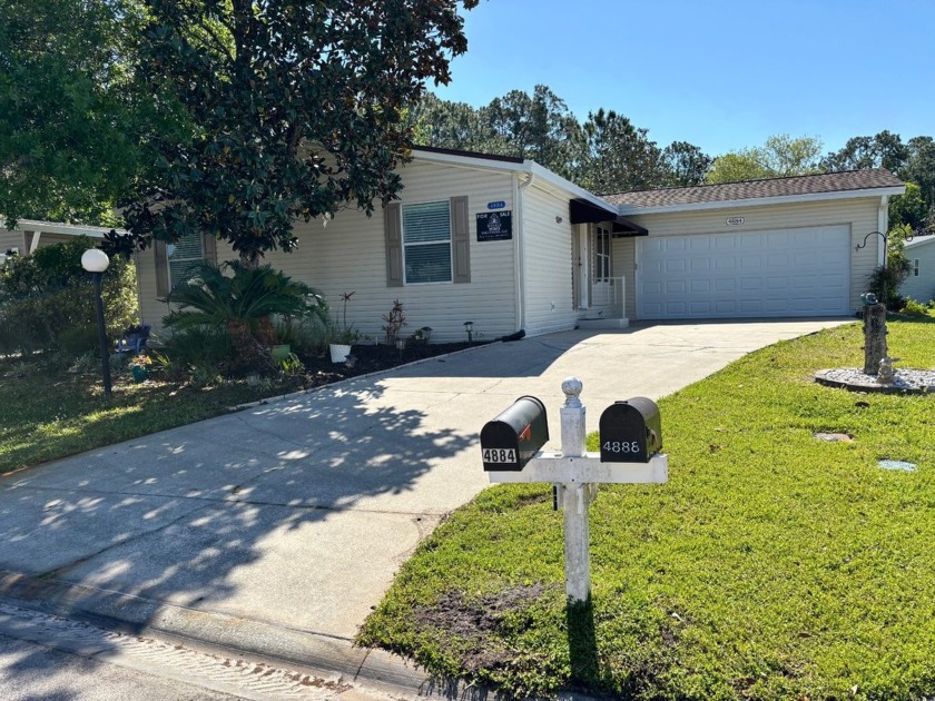 Welcome to this charming 3 bedroom, 2 bath Palm Harbor home - Beach Home for sale in Elkton, Florida on Beachhouse.com