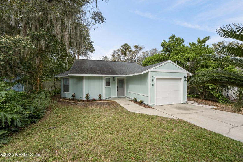 Charming Coastal Retreat - 2BR/1BA , Moments from the Ocean! - Beach Home for sale in Atlantic Beach, Florida on Beachhouse.com