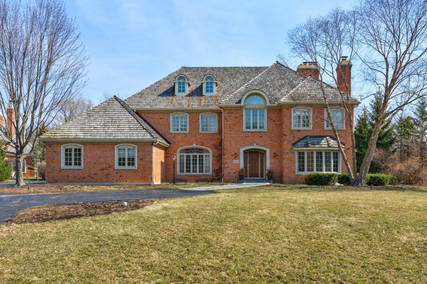 All brick, updated 6600+ square foot estate offers 7-bedrooms/ 7 - Beach Home for sale in Lake Forest, Illinois on Beachhouse.com