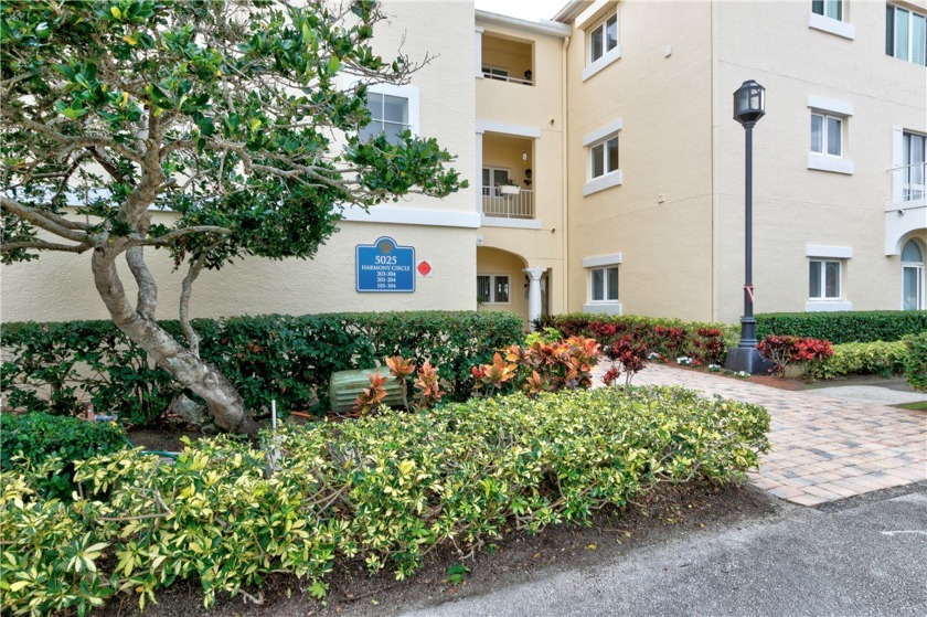 This top floor condo in Harmony Island features the popular and - Beach Home for sale in Vero Beach, Florida on Beachhouse.com