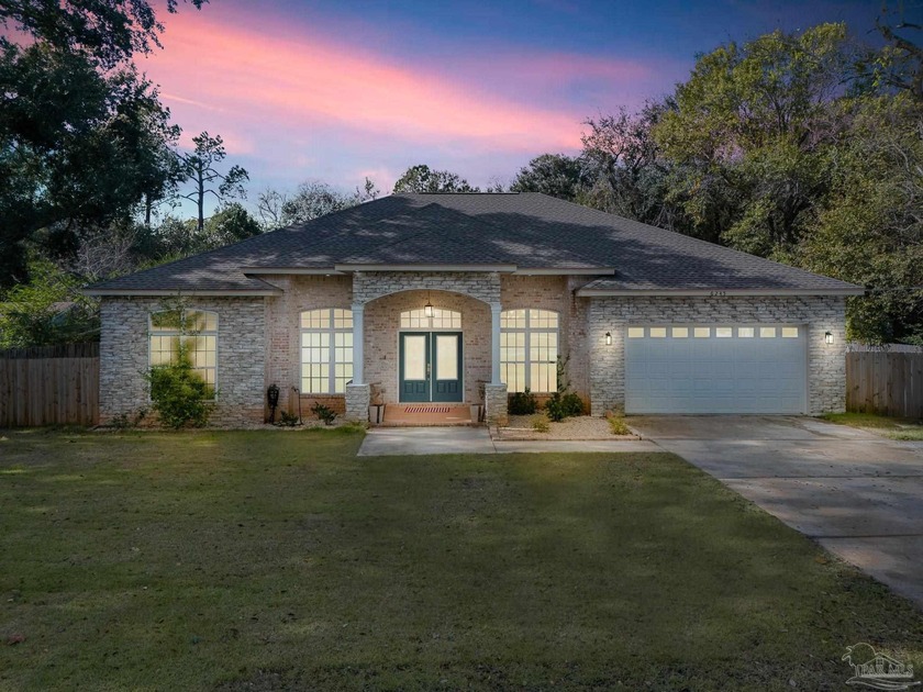 Experience modern Florida living at its finest in this inviting - Beach Home for sale in Pensacola, Florida on Beachhouse.com
