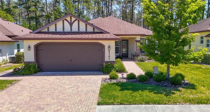 Perfect retirement home located in the desirable Deer Park - Beach Home for sale in Homosassa, Florida on Beachhouse.com