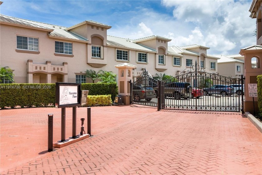 Beautiful 3/2.5 two story townhouse in an exclusive and quiet - Beach Townhome/Townhouse for sale in Palmetto Bay, Florida on Beachhouse.com