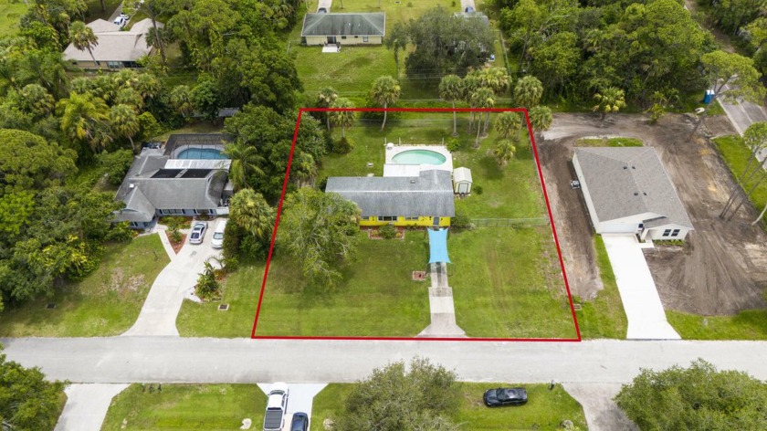 Estate Sale!Pool Home on 2 lots located in highly sought after - Beach Home for sale in Fort Pierce, Florida on Beachhouse.com