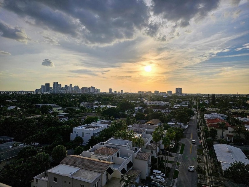 IMPACT DOORS & WINDOWS. Turn Key unit. Centrally located to - Beach Condo for sale in Fort Lauderdale, Florida on Beachhouse.com