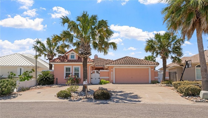 Waterfront Luxury Redefined on North Padre Island. This premier - Beach Home for sale in Corpus Christi, Texas on Beachhouse.com