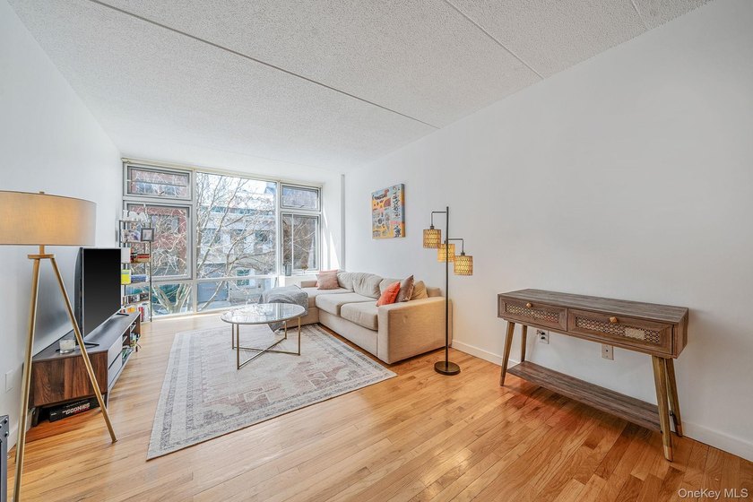 Welcome to this bright and spacious 2-bedroom, 2-bathroom condo - Beach Condo for sale in Brooklyn, New York on Beachhouse.com