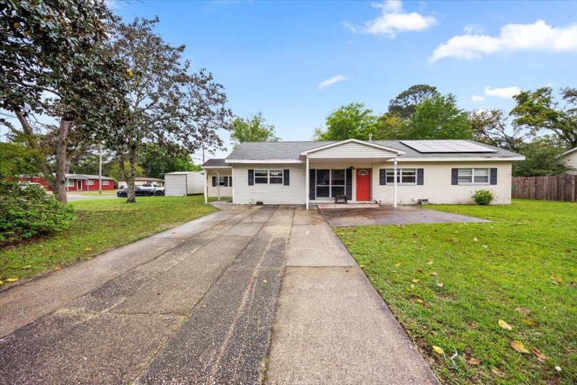 Must-see corner lot in the heart of Fort Walton Beach!
Welcome - Beach Home for sale in Fort Walton Beach, Florida on Beachhouse.com