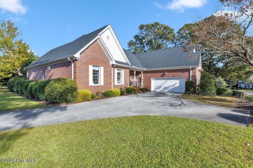 3 bed | FROG | Huge Yard | Geo Thermal Heat | ALL season porch!!
 - Beach Home for sale in Hampstead, North Carolina on Beachhouse.com