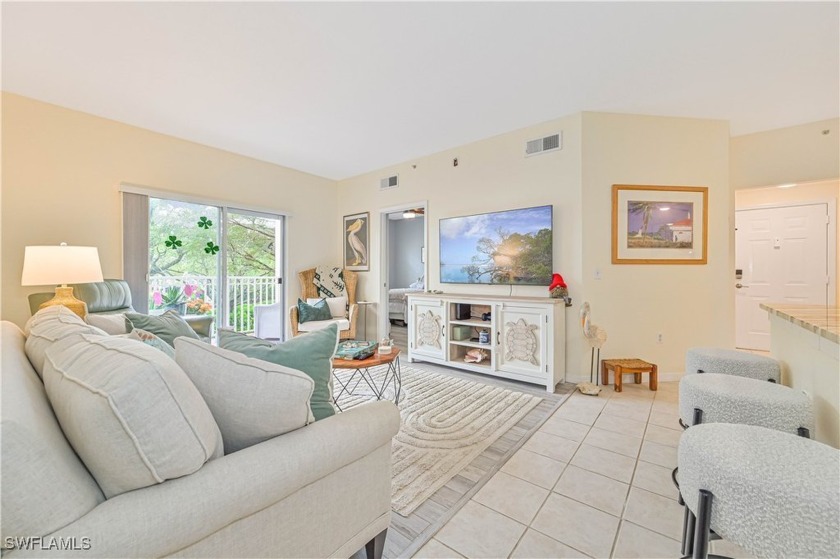 Welcome to this coastal oasis! This 2 bedroom, 2 bath condo is - Beach Condo for sale in Fort Myers, Florida on Beachhouse.com