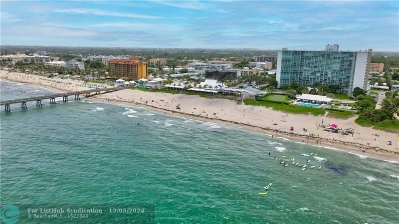 AT THE BEACH! Direct Oceanfront condo everywhere you look. 3 - Beach Condo for sale in Deerfield Beach, Florida on Beachhouse.com