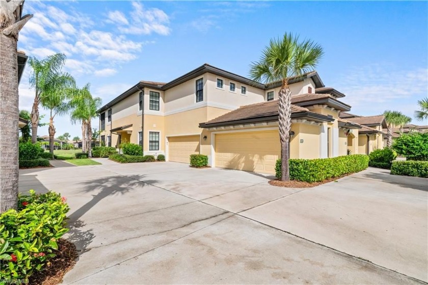Welcome home to Pelican Preserve. This stunning nearly 1800 sqft - Beach Home for sale in Fort Myers, Florida on Beachhouse.com