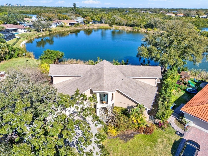 Under contract-accepting backup offers. Tucked away on a cul de - Beach Home for sale in St. Petersburg, Florida on Beachhouse.com