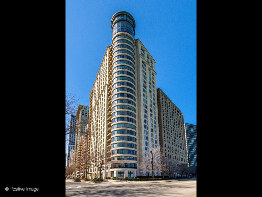 This stunning two-bedroom, two-and-a-half-bath condo in one of - Beach Home for sale in Chicago, Illinois on Beachhouse.com