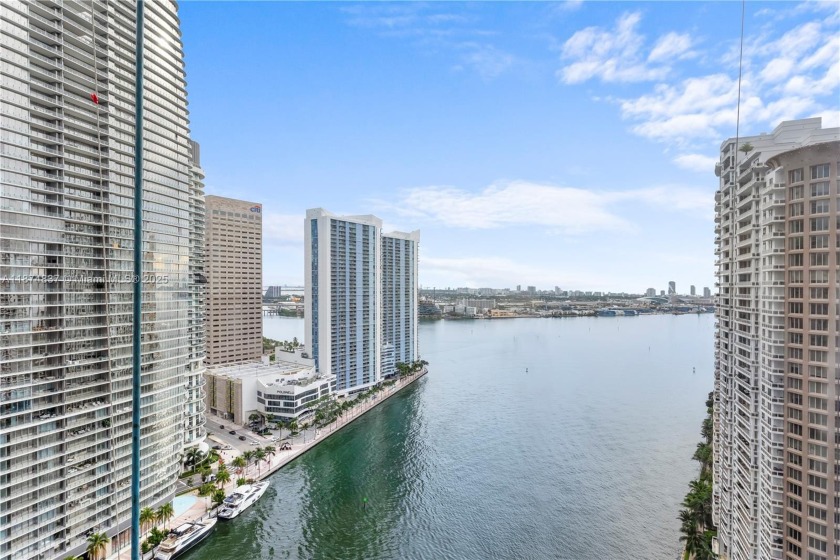Beautifully furnished corner 2BD/2BA residence at the iconic - Beach Condo for sale in Miami, Florida on Beachhouse.com
