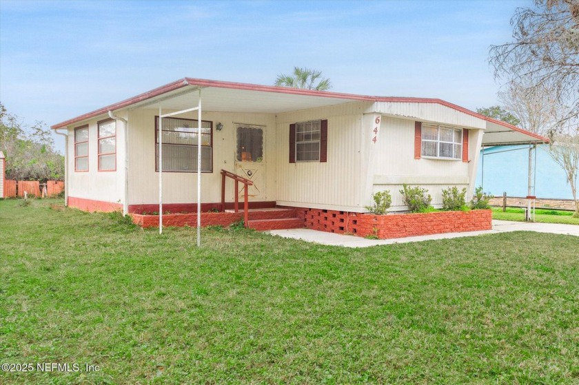 Welcome to this charming 2-bedroom, 1-bath home on Anastasia - Beach Home for sale in St Augustine, Florida on Beachhouse.com