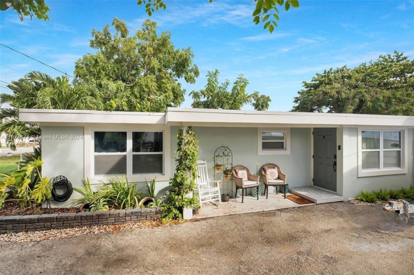 **Immediate Equity** This impeccably renovated 3/2 home is - Beach Home for sale in Marathon, Florida on Beachhouse.com