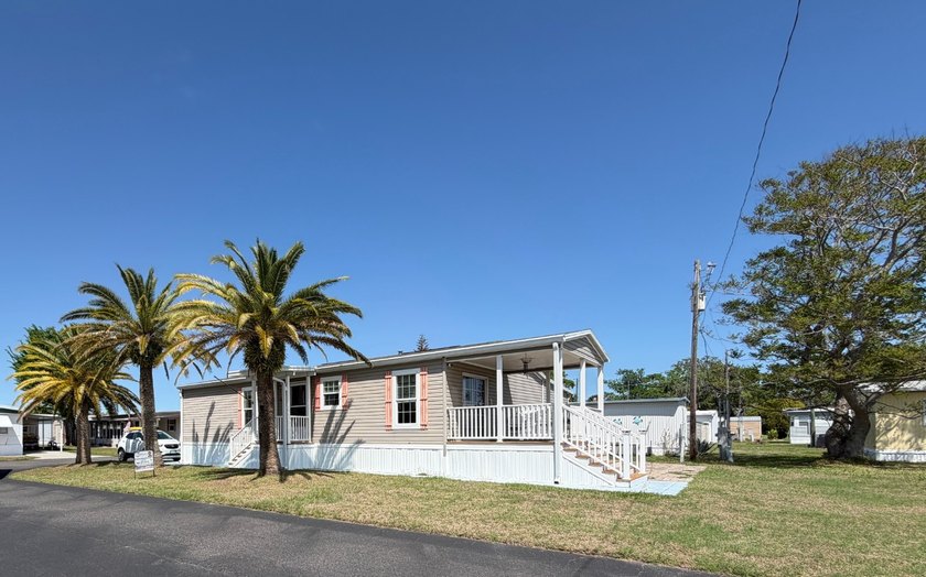 Welcome to this beautifully maintained 2016-built, three-bedroom - Beach Home for sale in South Daytona, Florida on Beachhouse.com