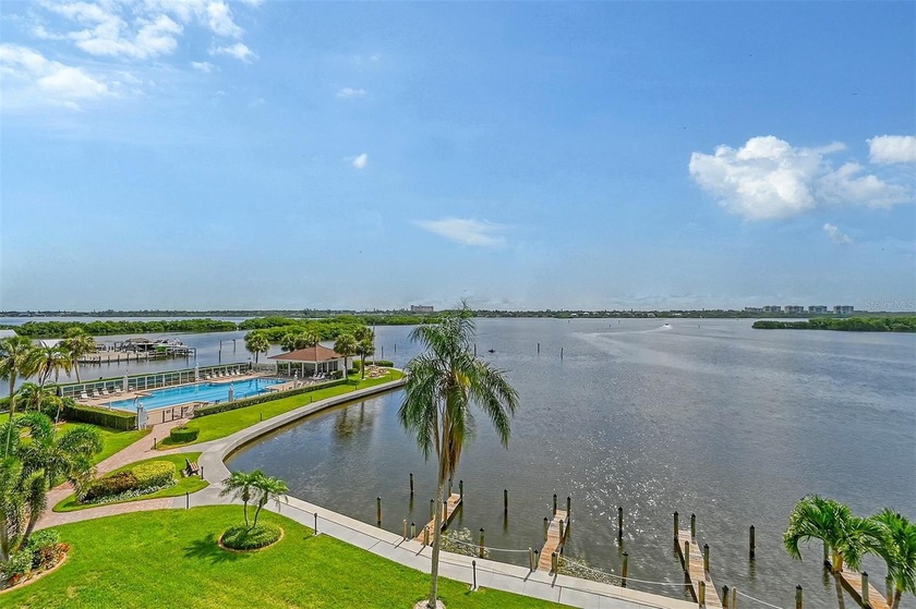 Siesta Key Waterfront Opportunity - Unmatched full bay views - Beach Condo for sale in Sarasota, Florida on Beachhouse.com