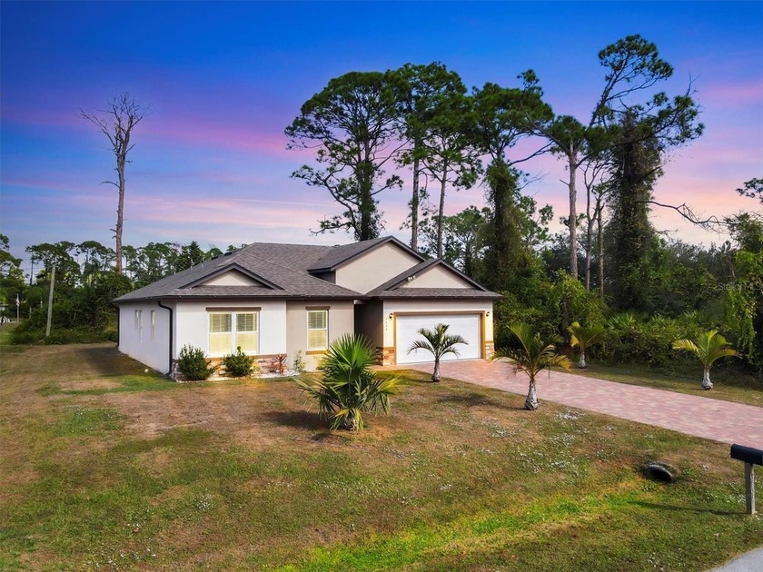Beautiful and priced to sell. Welcome to this impeccably - Beach Home for sale in North Port, Florida on Beachhouse.com