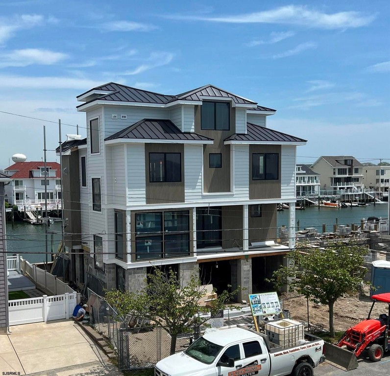 COMING SOON!! HIGH-END, LUXURY PARKWAY BAYFRONT NEW CONSTRUCTION - Beach Home for sale in Margate, New Jersey on Beachhouse.com