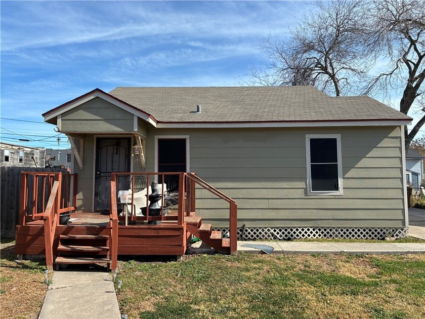 Two bedroom one bath nestled just five minutes from major - Beach Home for sale in Corpus Christi, Texas on Beachhouse.com