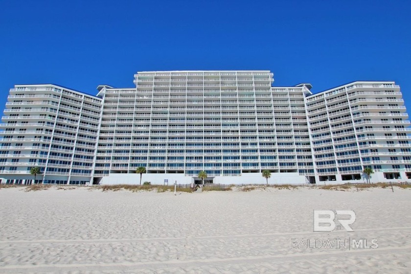 Beautifully updated condo at Lighthouse! Perfect floor plan that - Beach Home for sale in Gulf Shores, Alabama on Beachhouse.com