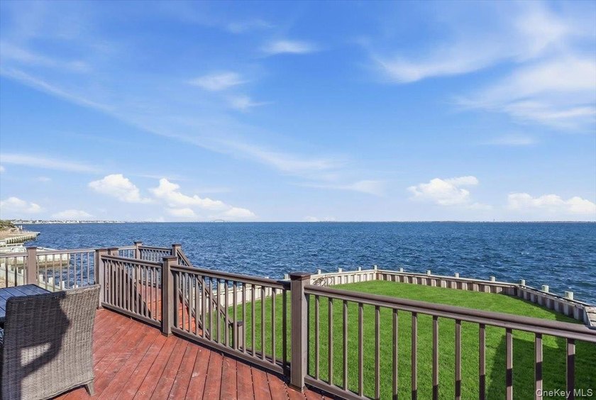 Sweeping panoramic views of Fire Island, the bridge, and the - Beach Home for sale in Babylon, New York on Beachhouse.com