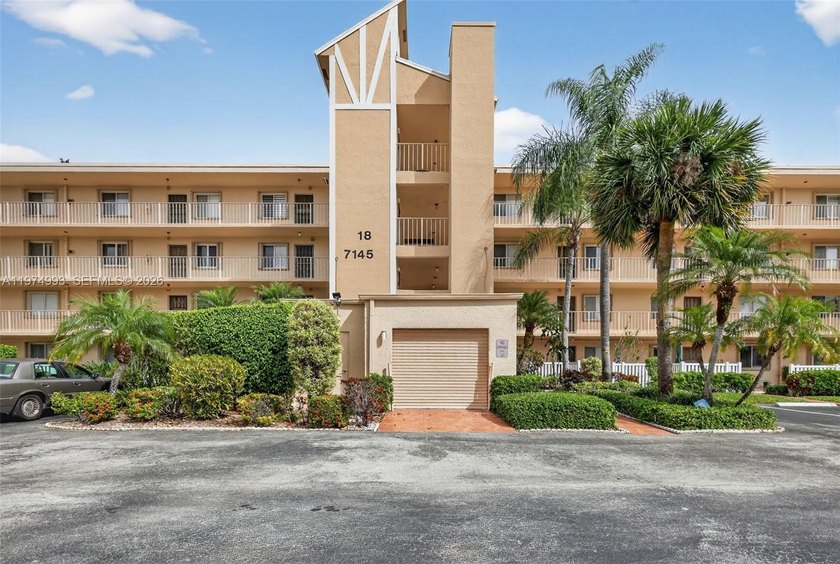 Over 55+ community that has so much to offer. A totally smoke - Beach Condo for sale in Delray Beach, Florida on Beachhouse.com