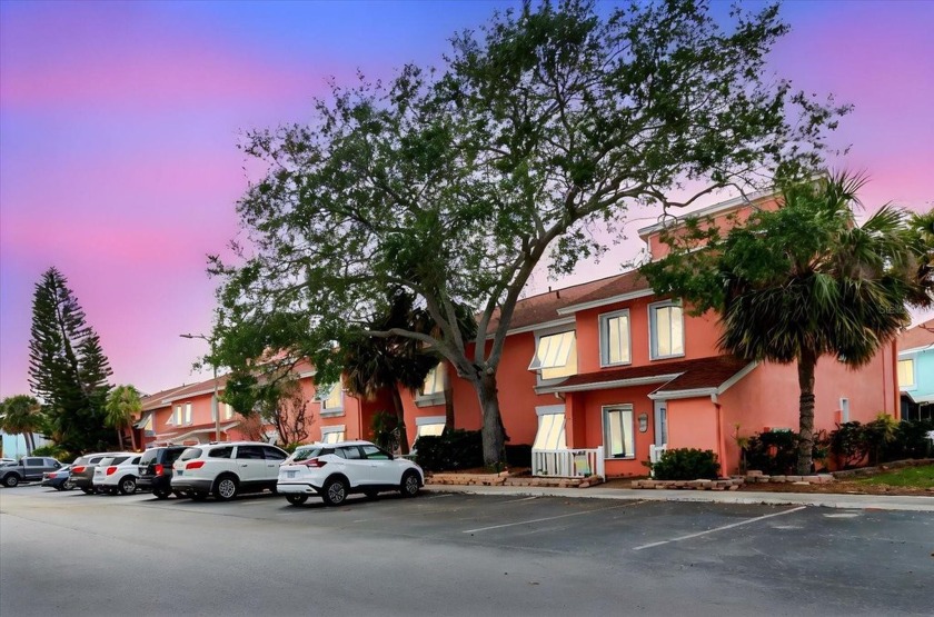 Welcome to this beautifully updated 3-bedroom, 2-bath condo - Beach Condo for sale in St. Petersburg, Florida on Beachhouse.com