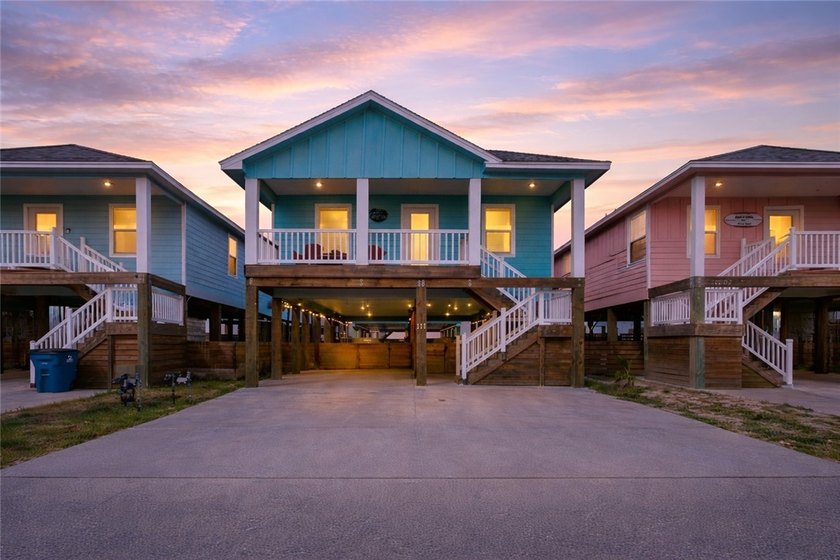 Coastal living meets income potential at the Green Casita in - Beach Home for sale in Port Aransas, Texas on Beachhouse.com