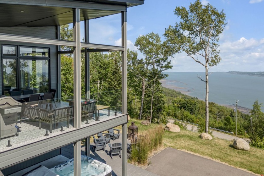 Les Eboulements - Decouvrez le Solstice 203 aux Eboulements, un - Beach Home for sale in Les ÉBoulements,  on Beachhouse.com