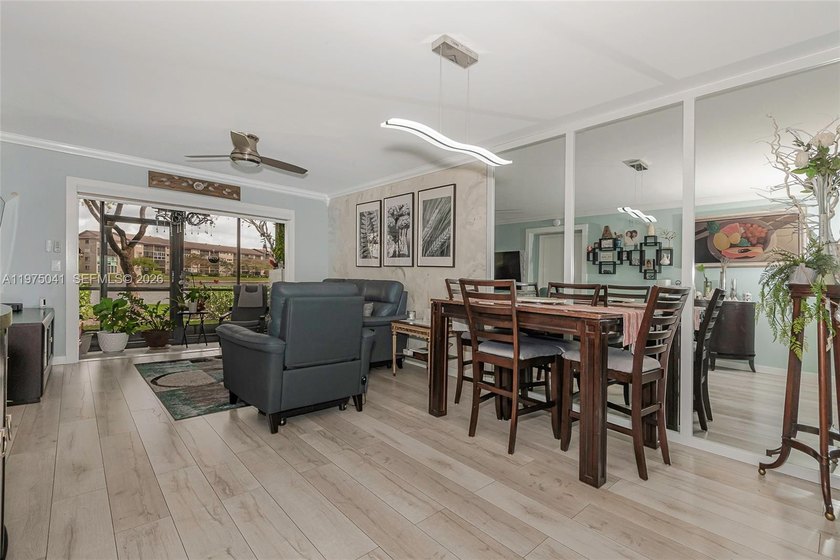 Welcome to this bright and spacious 2-bedroom, 2-bath condo - Beach Condo for sale in Pembroke Pines, Florida on Beachhouse.com