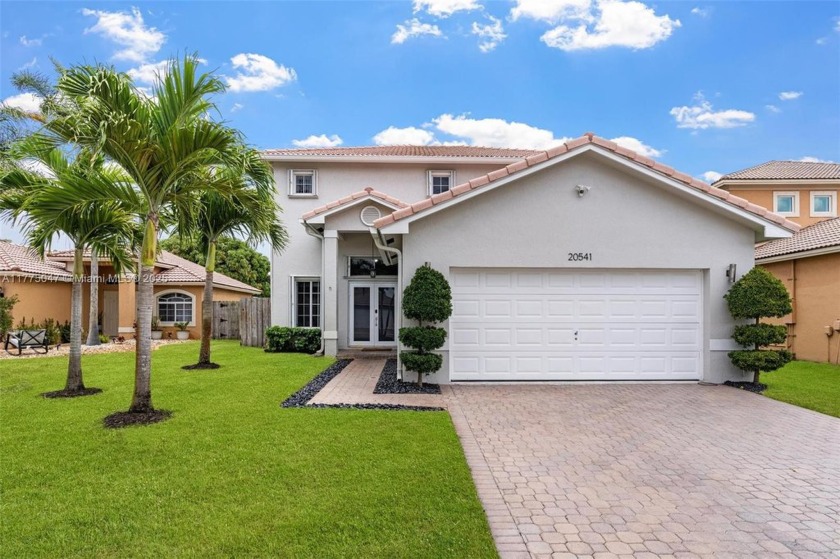 Enjoy prime Florida living in this stunning lakefront home - Beach Home for sale in Pembroke Pines, Florida on Beachhouse.com