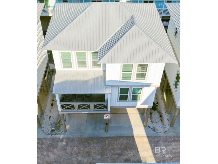 Discover your perfect coastal retreat in this charming 2-bedroom - Beach Home for sale in Gulf Shores, Alabama on Beachhouse.com