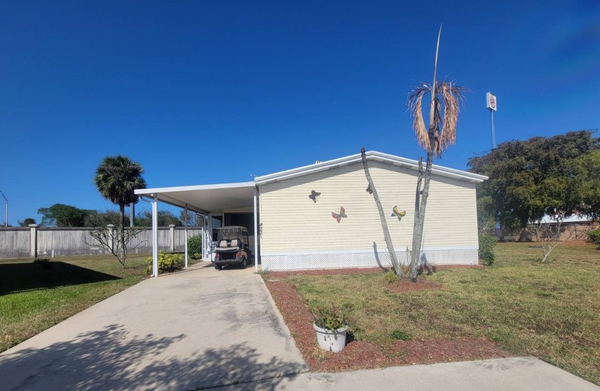 YOUR PRIVATE OASIS AWAITS - PALM LAKE ESTATES     Welcome to one - Beach Home for sale in West Palm Beach, Florida on Beachhouse.com