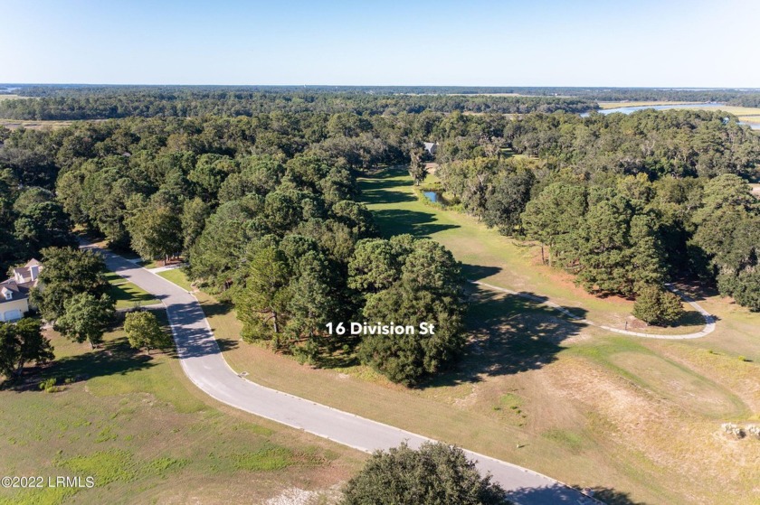 Absolutely gorgeous golf course lot located on highly desired - Beach Lot for sale in Beaufort, South Carolina on Beachhouse.com