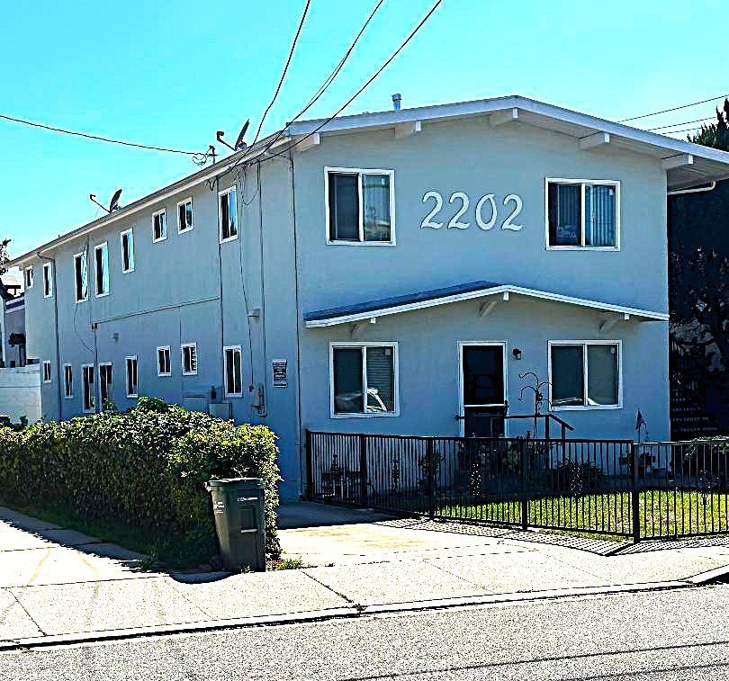 Welcome to 2202 Mathews Ave.  This is an Exceptional Investment - Beach Apartment for sale in Redondo Beach, California on Beachhouse.com
