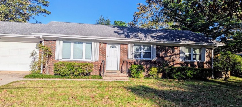 Charming Vintage Home in an Ideal Location
Step into the - Beach Home for sale in Shalimar, Florida on Beachhouse.com