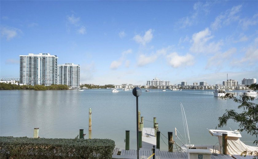 Beautifully renovated 2-bedroom condo with open bay views in - Beach Condo for sale in North Miami Beach, Florida on Beachhouse.com