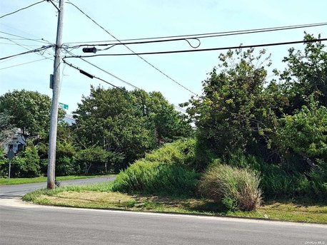 Build your dream home on this Vacant Single and separate corner - Beach Lot for sale in Shirley, New York on Beachhouse.com