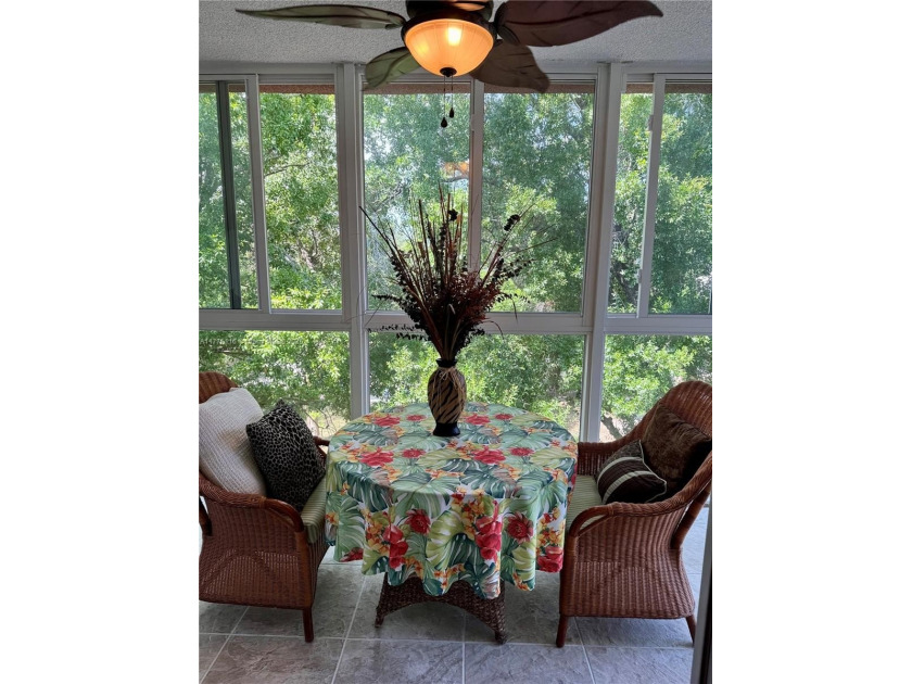 This condo meets the highest demands! It is waiting for its new - Beach Condo for sale in Lauderdale Lakes, Florida on Beachhouse.com