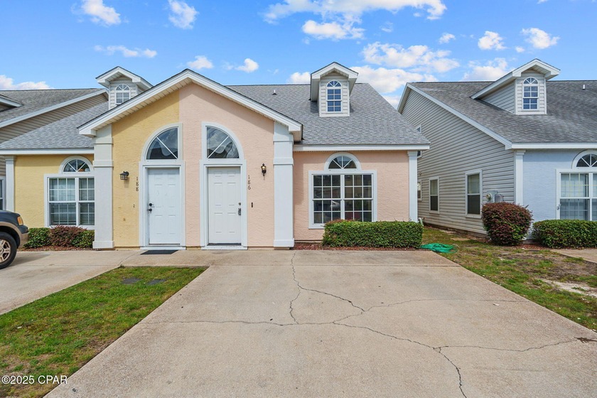 **BEST PRICED PALM COVE TOWNHOME** This roomy 3-bedroom, 3-bath - Beach Townhome/Townhouse for sale in Panama City Beach, Florida on Beachhouse.com