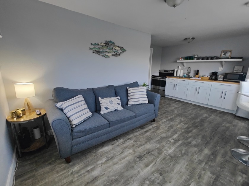 8818 Rocky Creek Drive, Unit A - Beach Vacation Rentals in Tampa, FL on Beachhouse.com
