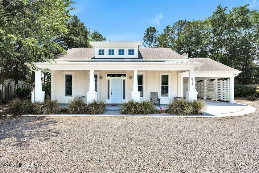 Welcome to this charming coastal cottage located on the - Beach Home for sale in Carolina Beach, North Carolina on Beachhouse.com