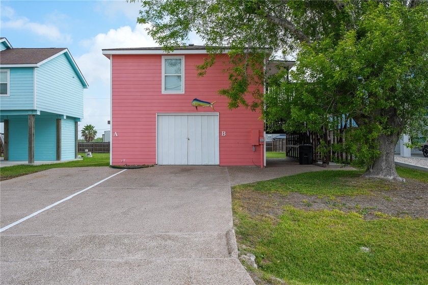 Fully furnished duplex in Palm Harbor featuring two 1 bed/1bath - Beach Home for sale in Rockport, Texas on Beachhouse.com